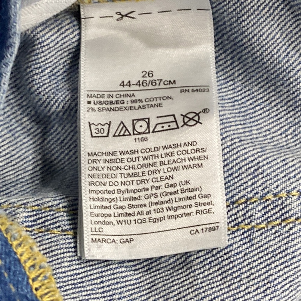 Gap Girlfriend Jeans Women’s Size 26 Washed Blue Denim Distressed - Picture 8 of 8